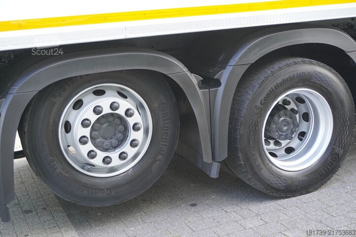 Frigorifik kamyon Mercedes-Benz Actros 2546 / Lecapitaine refrigerator