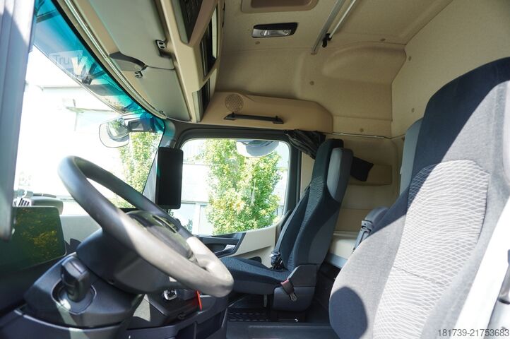 Frigorifik kamyon Mercedes-Benz Actros 2546 / Lecapitaine refrigerator