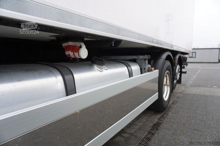 Camion frigorific DAF XF 480 E6 6x2 / Lamberet refrigerator