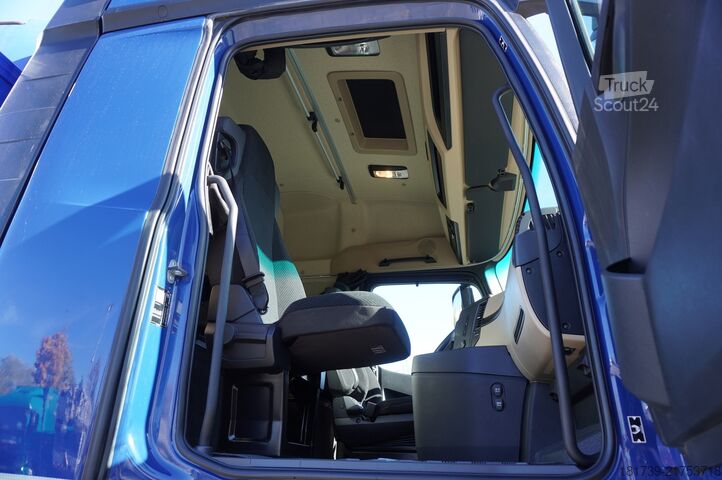 Hűtős Mercedes-Benz Actros 2548 MP5 6×2 / Schmitz 19 EPAL