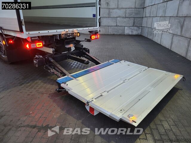 Valise Iveco S-Way 490 6X2 2000kg Ladebordwand Lift/Steering...