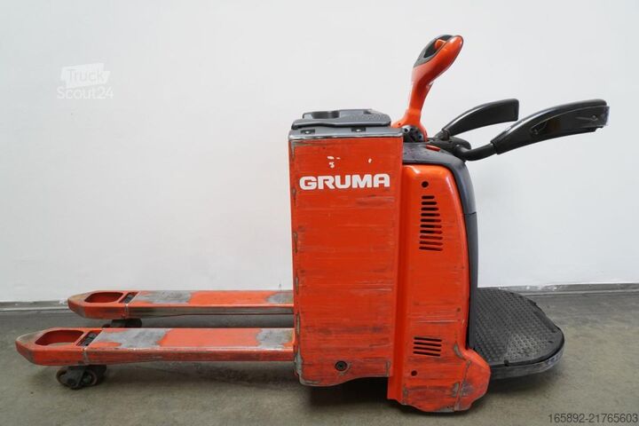 Transpalette électrique à conducteur porté debout Linde T 20 AP 131