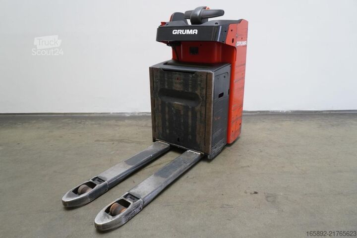 Transpalette électrique à conducteur porté debout Linde T 20 SF 1154