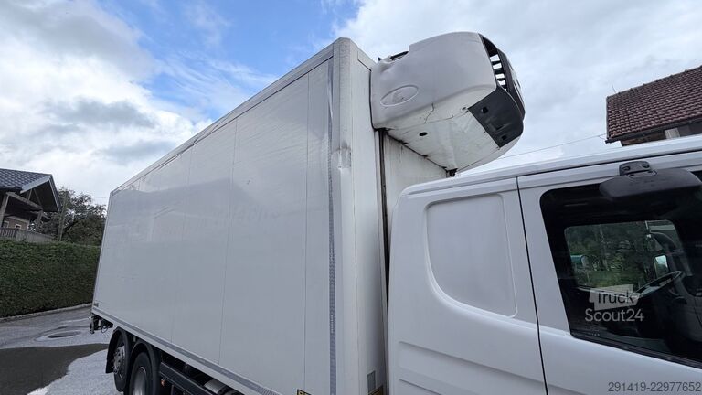 Jäähdytysrekka SCANIA P410 6x2 Kühlkoffer mit lbw + Anhänger Bj 2015