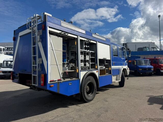 LKW mit Kofferaufbau IVECO FF135E24 4x4 Allrad THW GKW Seilwinde 9-Sitzer