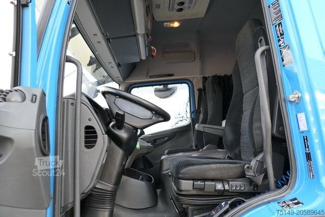 Transporter mit Pritsche & Plane MERCEDES-BENZ 823 Atego 4x2, Edscha, Schiebeplane, Standklima