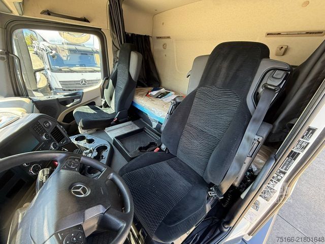 Tartálykocsi MERCEDES-BENZ ACTROS 1846 L TANKWAGEN 14.000 LTR*OBEN- u.UNTEN