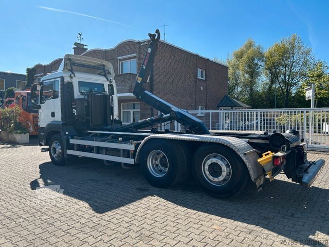 Kanca kasalı yük kamyonu (roll-off) MAN 26.460 TGS Abroller Multilift 6x2