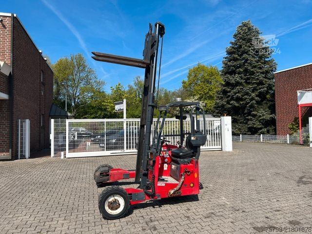 Chariot élévateur MOFFETT Mitnhahmestapler  HIAB MOFFETT M4 20.4