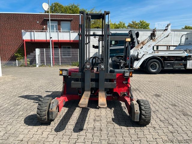 Chariot élévateur MOFFETT Mitnhahmestapler  HIAB MOFFETT M4 20.4