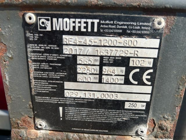Chariot élévateur MOFFETT Mitnhahmestapler  HIAB MOFFETT M4 20.4