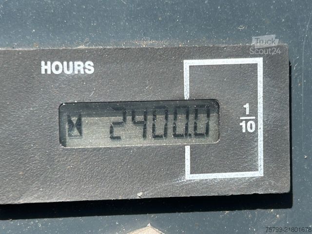 Chariot élévateur MOFFETT Mitnhahmestapler  HIAB MOFFETT M4 20.4