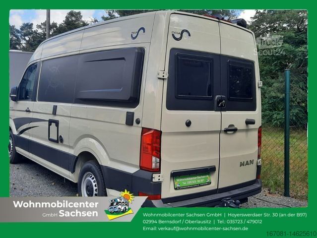 Lakóautó MEGAMOBIL Mega Lounge 600 MAN 177 PS