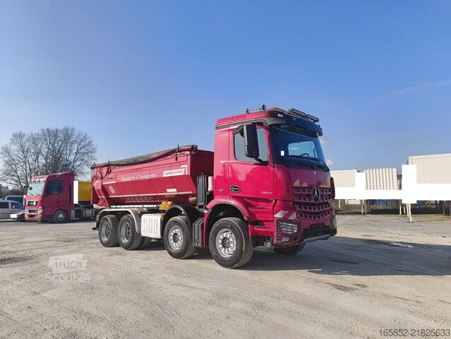Camião basculante Mercedes-Benz Arocs 3243 Euro 6 8x4 Kempf Thermomulde