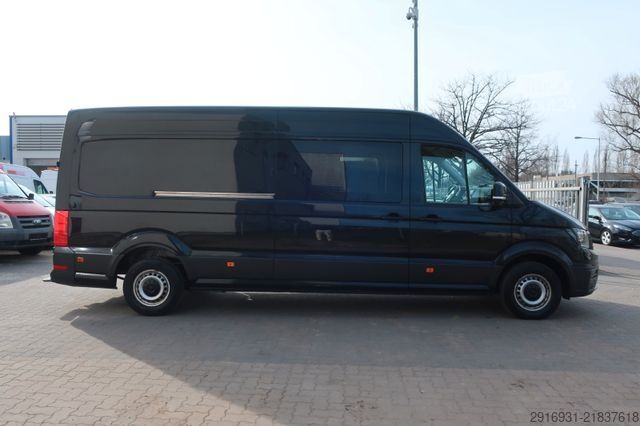 Hög tak skåpbil VOLKSWAGEN Nr.135/Crafter 35 lang Hochdach 6 Sitze