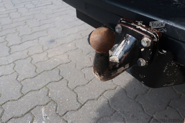 Hög tak skåpbil VOLKSWAGEN Nr.135/Crafter 35 lang Hochdach 6 Sitze