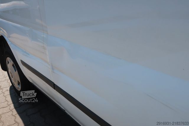 Minibussi FORD Nr.208 Transit 9 Sitzer / Tempomat / Klima / AHK