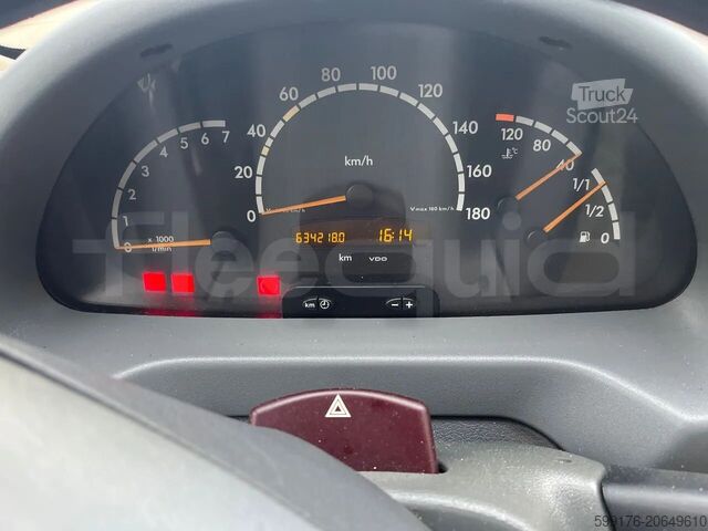 Transporte de pessoas Mercedes-Benz Sprinter