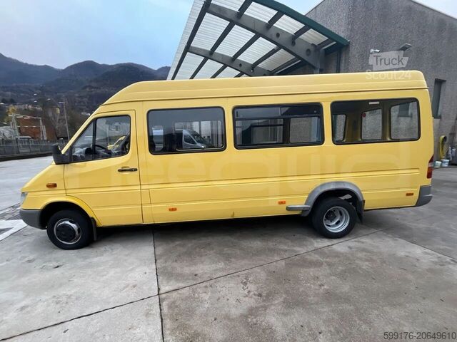 Transporte de pessoas Mercedes-Benz Sprinter