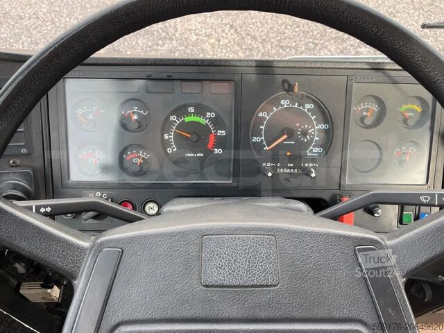 Carro de turismo Volvo B10M