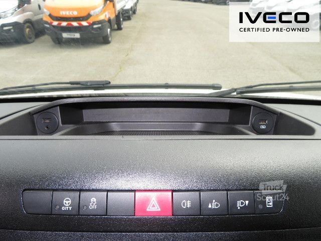 Transporter mit Koffer IVECO Daily 35C16 Koffer/LBW Klima, Zwillingsreifen