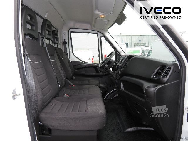 Transporter mit Koffer IVECO Daily 35C16 Koffer/LBW Klima, Zwillingsreifen