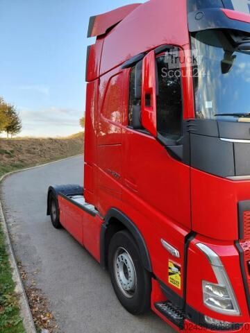 Tractora standard Volvo FH 500