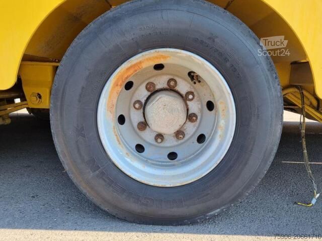 Oplegger Kaiser PORTE ENGIN 4+1