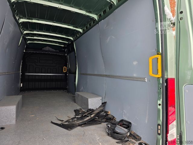 Aukštas mikroautobusas IVECO 35S18 Kastenwagen Maxi hoch&lang, Unfall