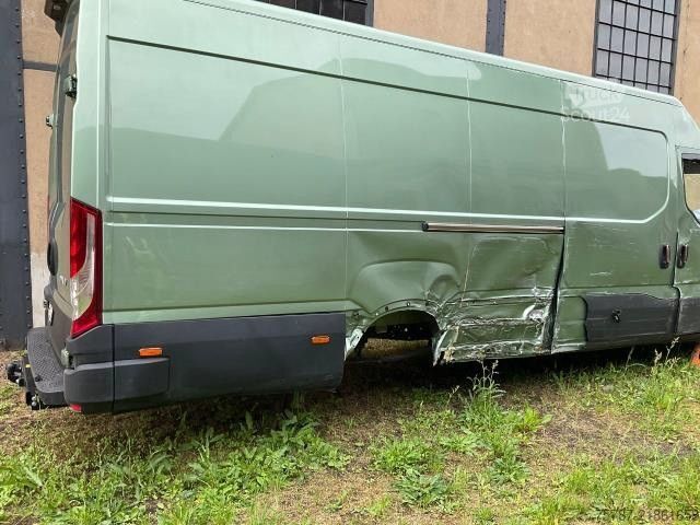 Aukštas mikroautobusas IVECO 35S18 Kastenwagen Maxi hoch&lang, Unfall