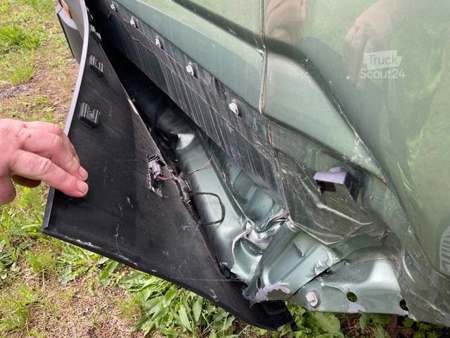 Aukštas mikroautobusas IVECO 35S18 Kastenwagen Maxi hoch&lang, Unfall