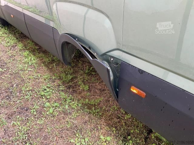 Aukštas mikroautobusas IVECO 35S18 Kastenwagen Maxi hoch&lang, Unfall