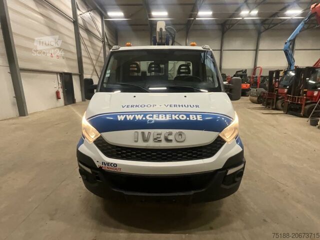 Op vrachtwagen gemonteerd platform Iveco 35S 13 + multitel 160ALU