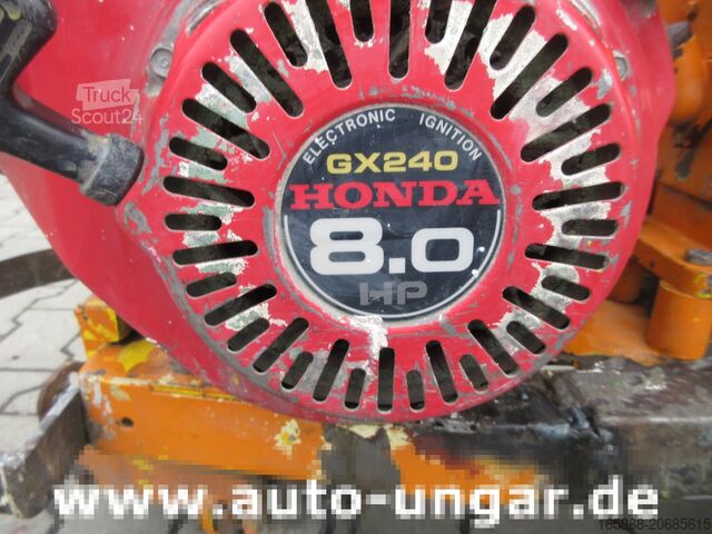 Wegmarkeringen Greggory Roadmarking StraĂźenmarkiermaschine Graco