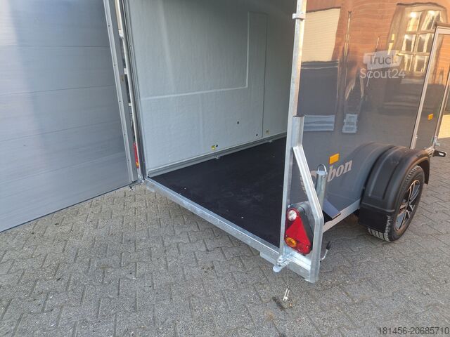 Ремарке за коне Cheval Liberté Debon Polycargo 1300 eisengrau Seitentür direk