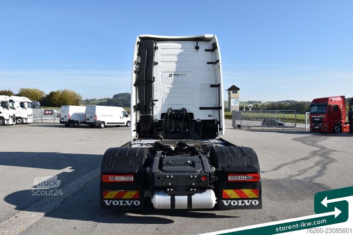 Tractora standard VOLVO FH 500 Retarder Vollluftfederung I-Park-Cool LED