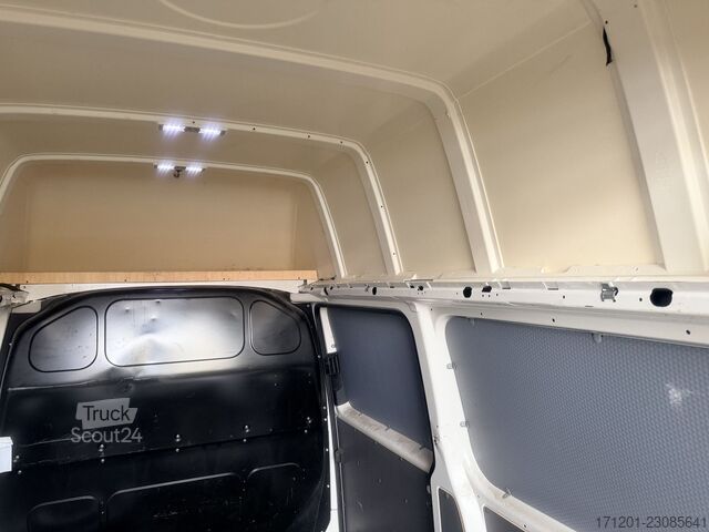 Furgon z wysokim dachem VW T6.1 Kasten LR hoch 2.0 TDI 4Motion Top!