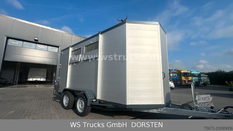 Remolque de transporte de caballos WST Edition Schlacht mit Seilwinde Viehanhänger