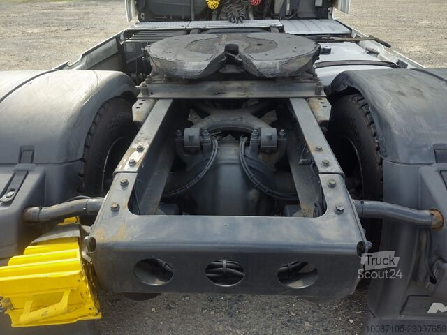 стандартный седельный тягач MAN TGX 18.440
