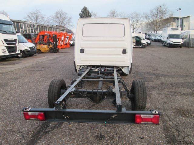 Transporter Fahrgestell IVECO 35 S13*Fahrgestell*Ohne Getriebe*