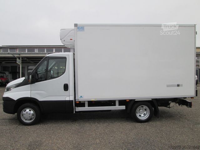 Furgone isotermico frigorifero IVECO 35 C13 *2xCarrier Kühlkoffer 3.52m*Klima*