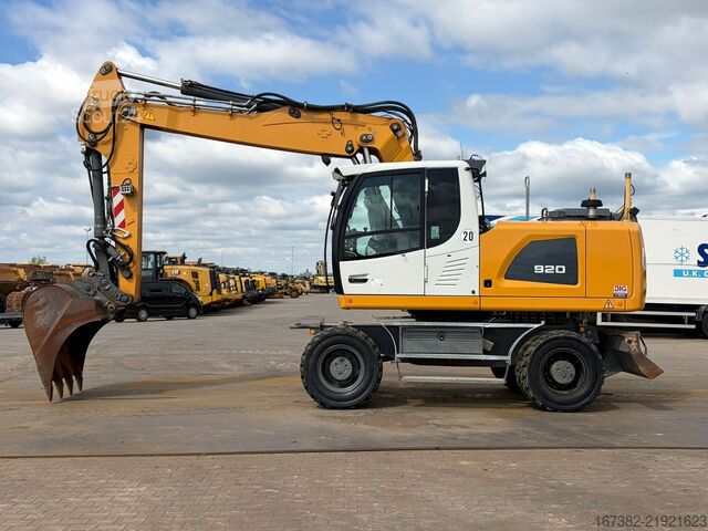 Tekerlekli ekskavatör Liebherr A920