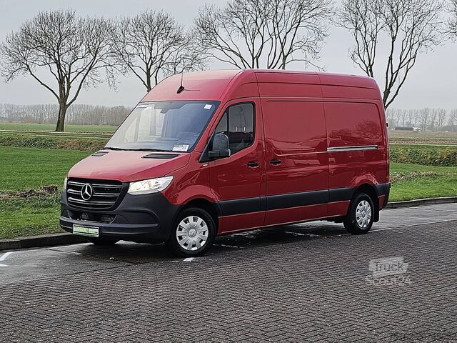 High-roof van MERCEDES-BENZ SPRINTER 214