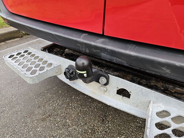 High-roof van MERCEDES-BENZ SPRINTER 214