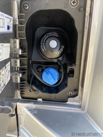 Matrix/ημιενσωματωμένο (τροχόσπιτο) Adria Matrix 60 Years selection 670SL