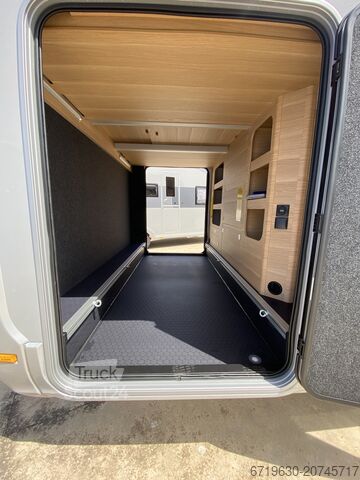 Matrix/ημιενσωματωμένο (τροχόσπιτο) Adria Matrix 60 Years selection 670SL