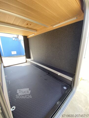 Matrix/ημιενσωματωμένο (τροχόσπιτο) Adria Matrix 60 Years selection 670SL