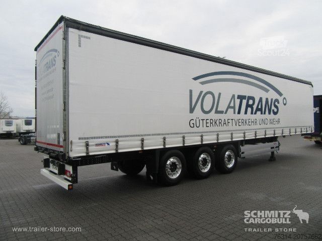 Otvorena poluprikolica sa ceradom Schmitz Cargobull Curtainsider Standard Getränke