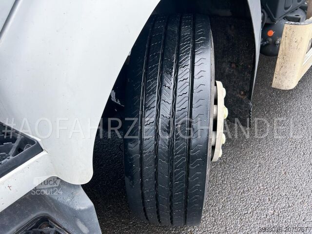 Caminhão frigorífico Renault Mildum 16.220 - Carrier Supra 1250mt - Multi Frigo