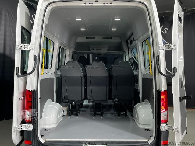 Minibus VOLKSWAGEN CRAFTER 2.0 TDI 9 SITZER 2X STANDHZG. KLIMA PDC